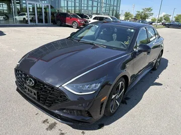 2023 Hyundai Sonata - image 3