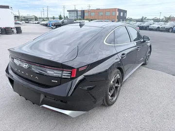 2024 Hyundai Sonata - image 4