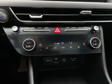 2024 Hyundai Sonata - image 22