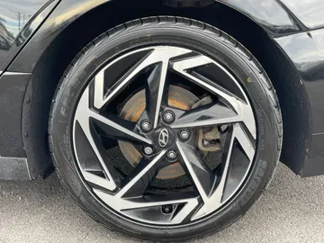2024 Hyundai Sonata - image 7