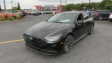 2022 Hyundai Sonata - image 3