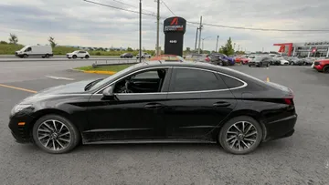 2022 Hyundai Sonata - image 4