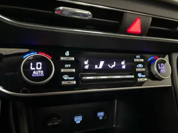 2022 Hyundai Sonata - image 25