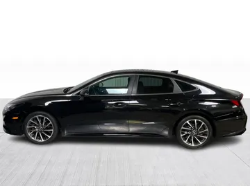 2022 Hyundai Sonata - image 11