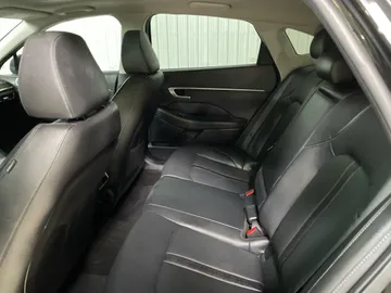 2022 Hyundai Sonata - image 16