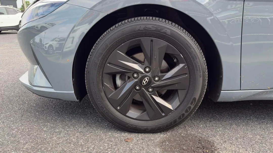 2021 Hyundai Elantra — photo 6