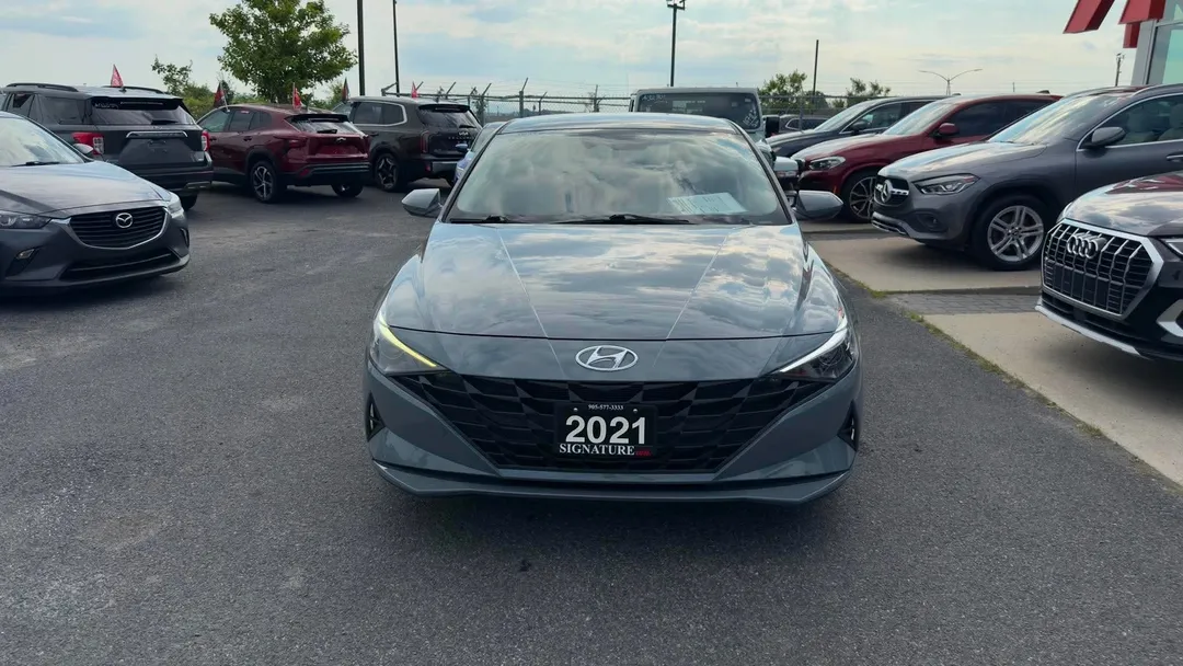 2021 Hyundai Elantra — photo 2