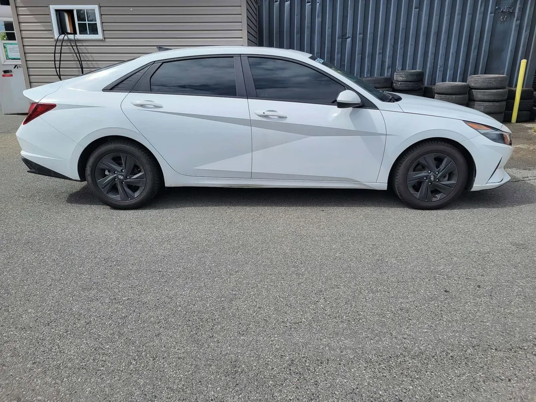 2023 Hyundai Elantra — photo 5