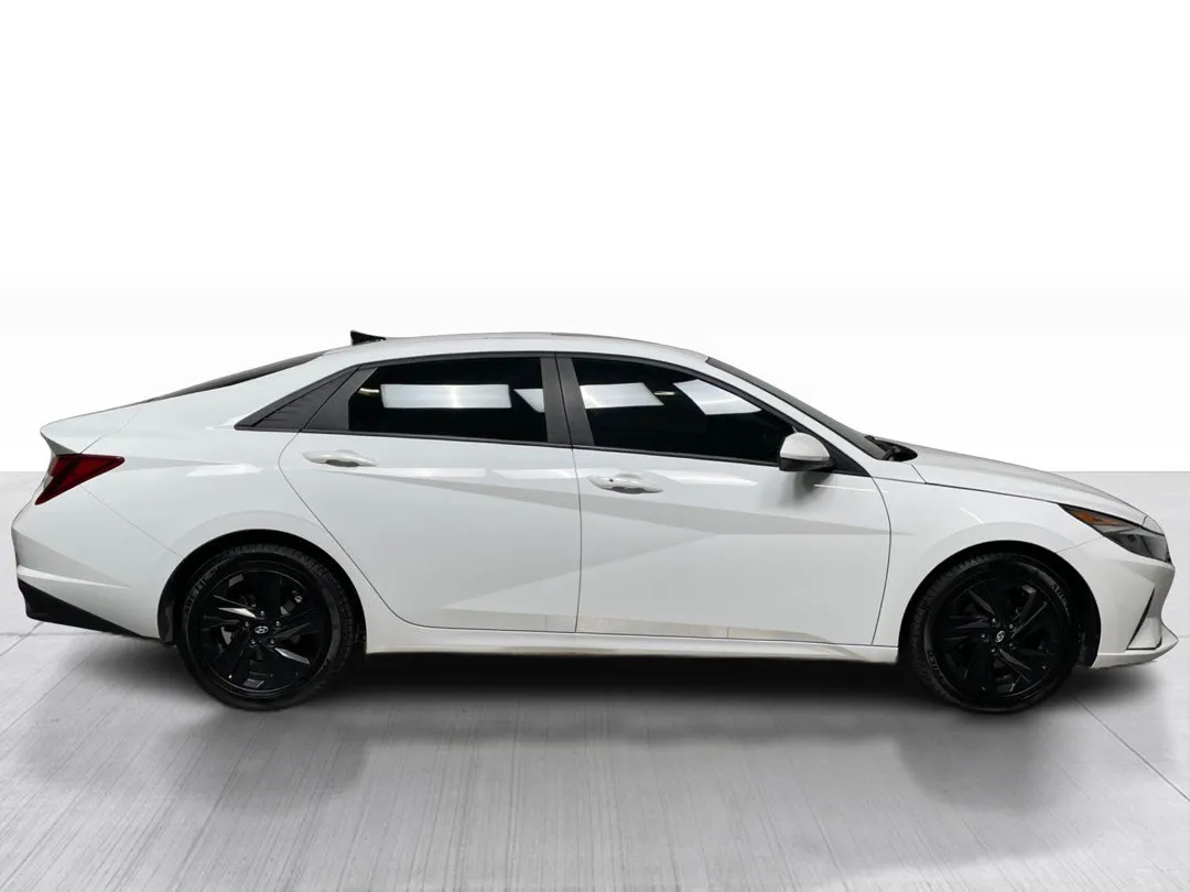 2023 Hyundai Elantra for sale - photo 2