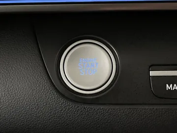 2023 Hyundai Elantra - image 28