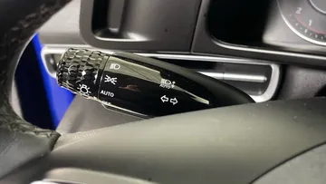 2023 Hyundai Elantra - image 16