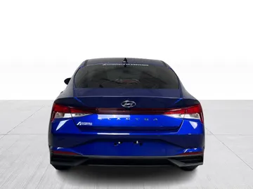 2023 Hyundai Elantra - image 7