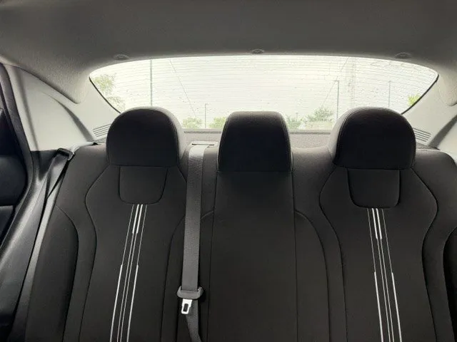 2023 Hyundai Elantra — photo 7