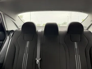2023 Hyundai Elantra - image 8