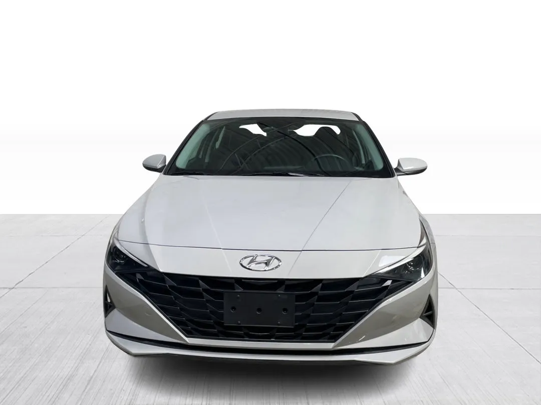 2023 Hyundai Elantra — photo 7