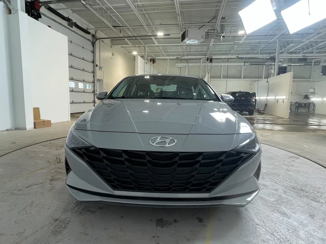 2023 Hyundai Elantra — photo 7