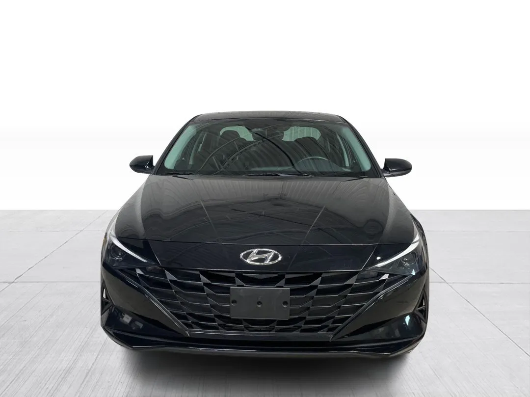 2023 Hyundai Elantra — photo 2