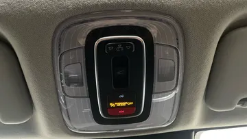 2023 Hyundai Elantra - image 15