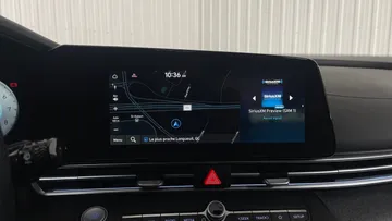 2023 Hyundai Elantra - image 21