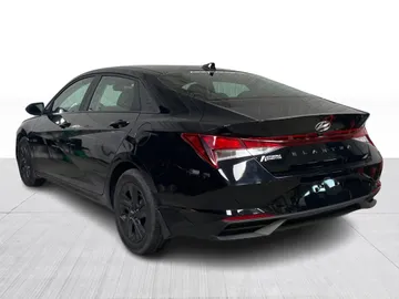 2023 Hyundai Elantra - image 6
