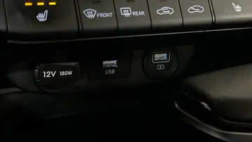 2023 Hyundai Elantra - image 28