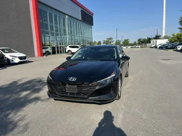 2021 Hyundai Elantra - image 3