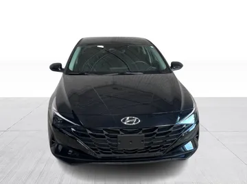 2023 Hyundai Elantra - image 8