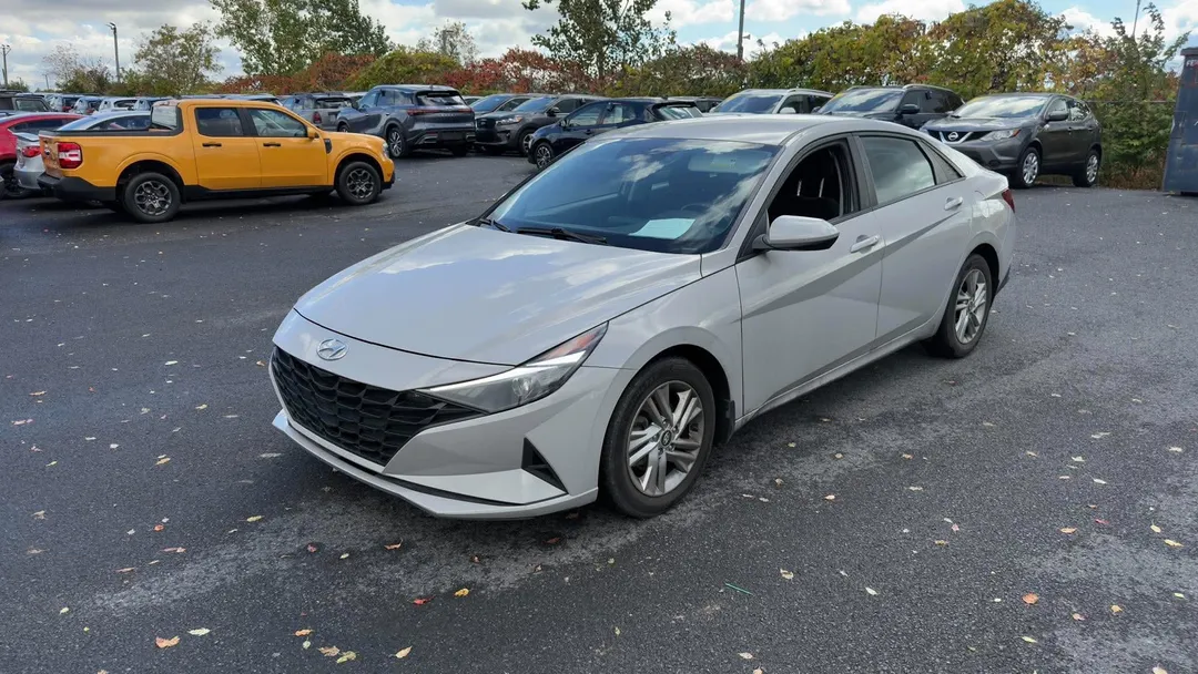 Hyundai Elantra 2023 à vendre - photo 3