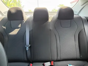 2022 Hyundai Elantra - image 8