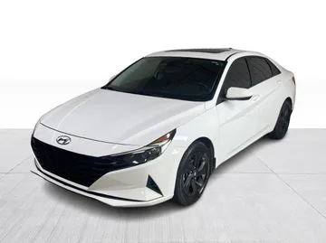 2023 Hyundai Elantra - image 10