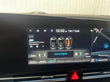 2023 Hyundai Elantra - image 31