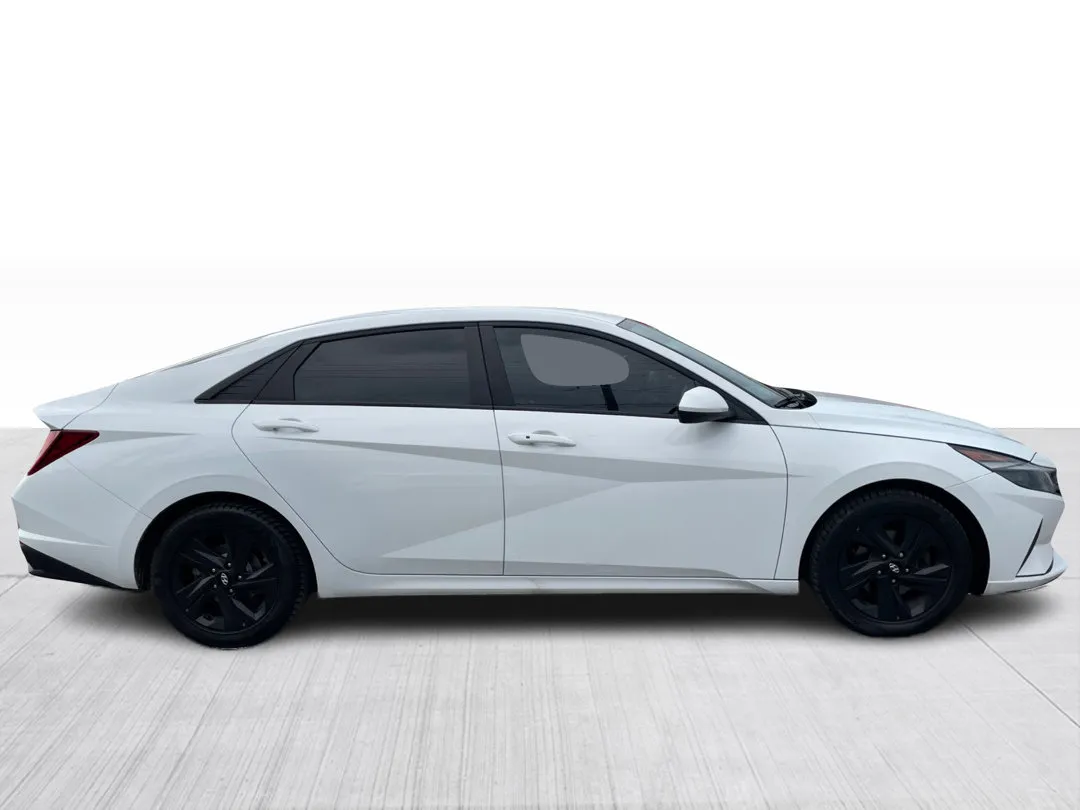 Hyundai Elantra 2023 à vendre - photo 2