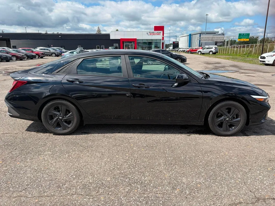 2024 Hyundai Elantra — photo 5