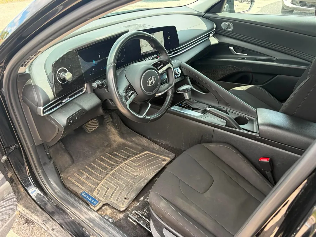 2024 Hyundai Elantra — photo 7