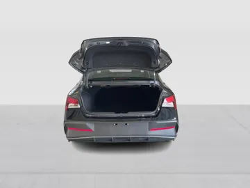 2024 Hyundai Elantra - image 12