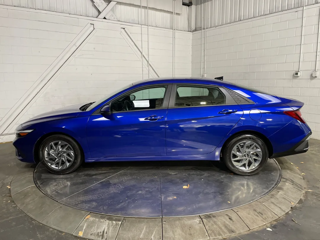 2025 Hyundai Elantra for sale - photo 4