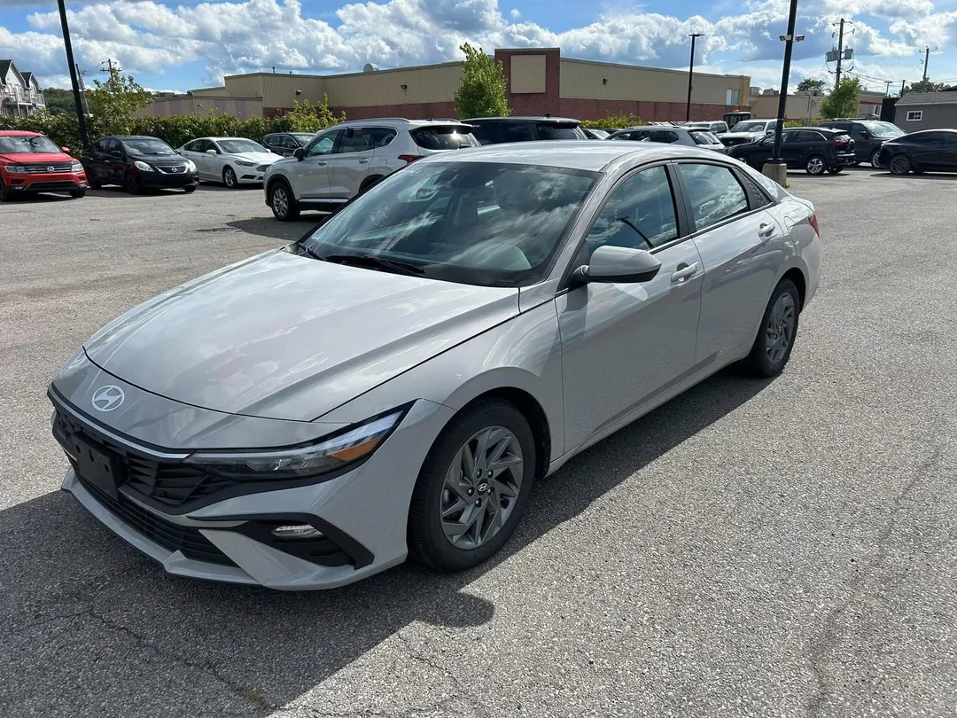Hyundai Elantra 2025 à vendre - photo 3