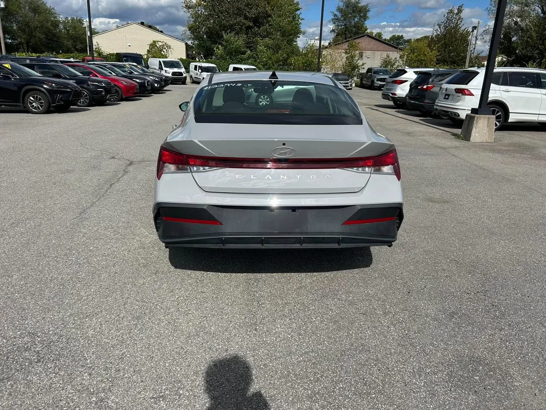 Hyundai Elantra 2025 à vendre - photo 4