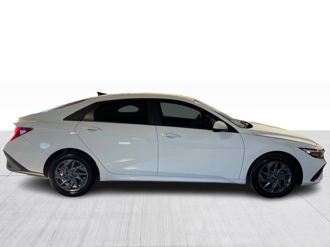 Hyundai Elantra 2025 à vendre - photo 2