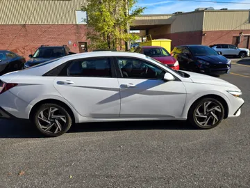 2026 Hyundai Elantra - image 6