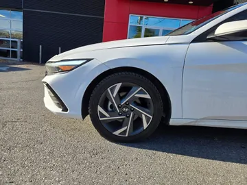 2026 Hyundai Elantra - image 7