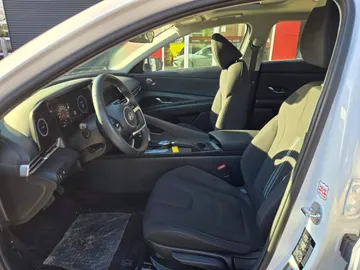 2026 Hyundai Elantra - image 8