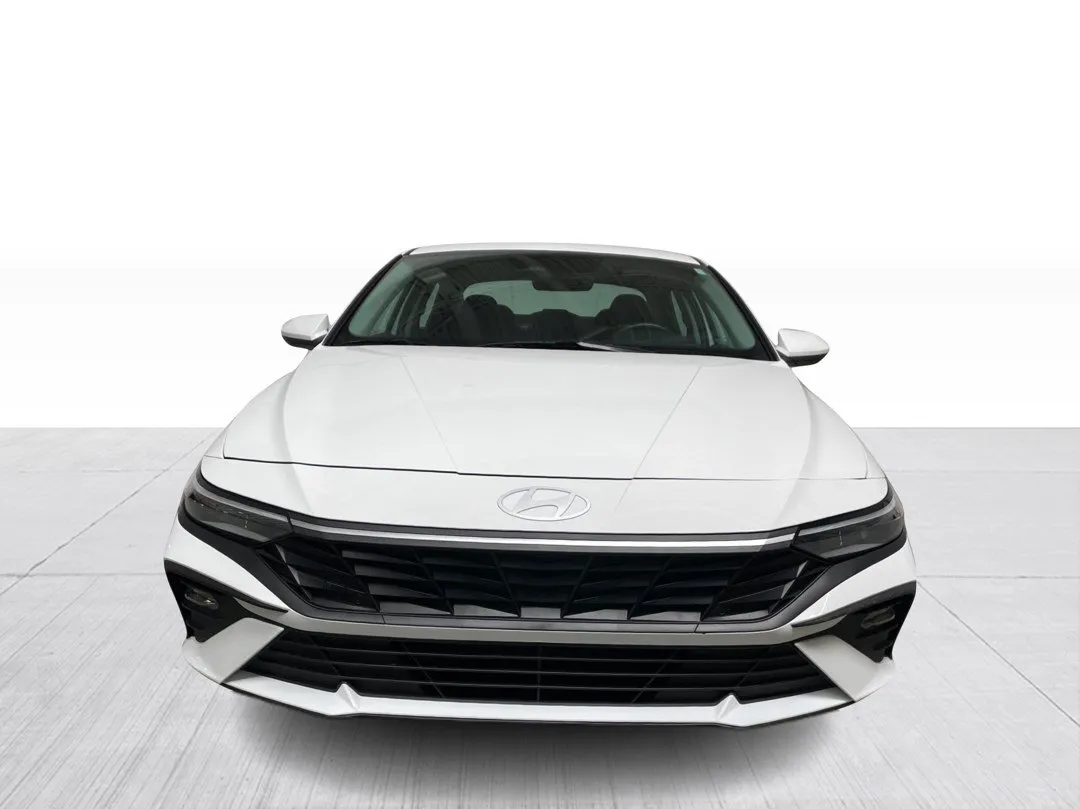 2024 Hyundai Elantra — photo 3