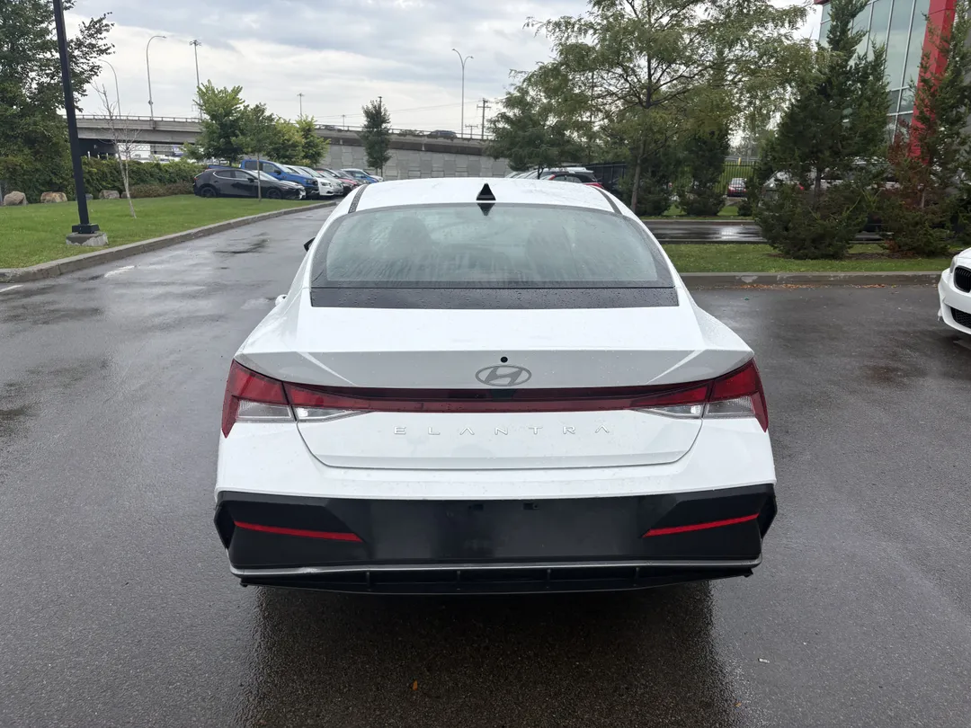 2025 Hyundai Elantra Preferred, photo 5