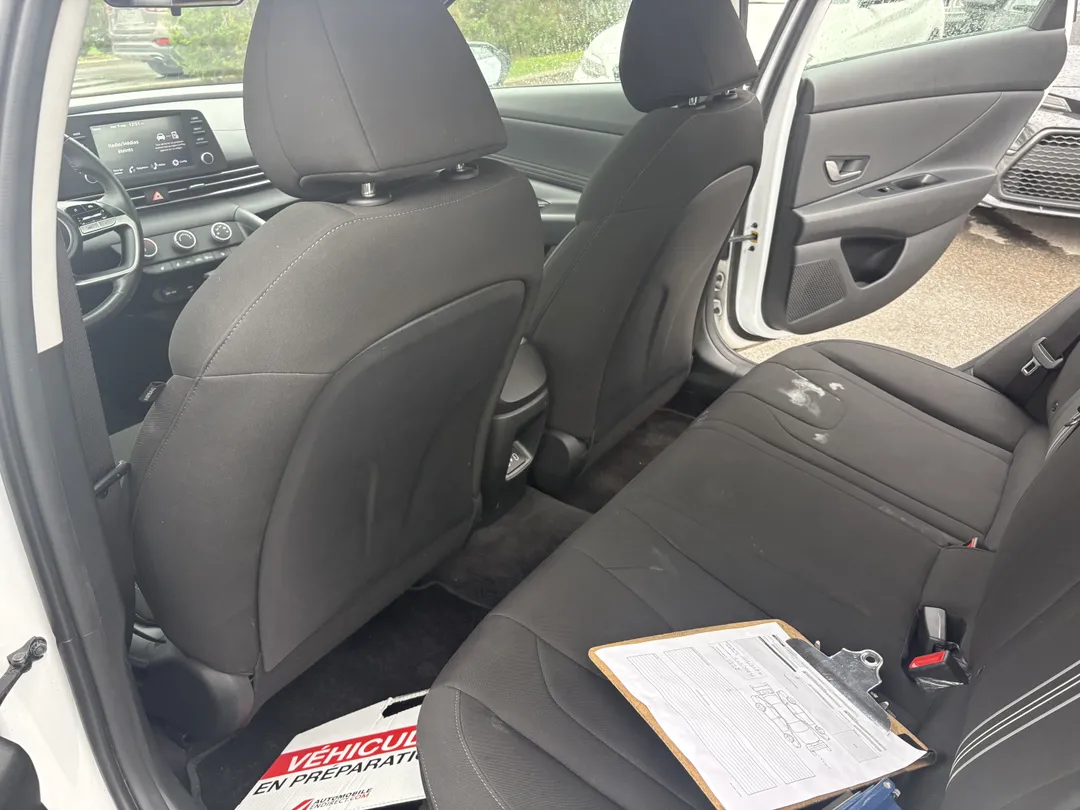 2025 Hyundai Elantra Preferred, photo 6