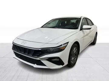 2025 Hyundai Elantra - image 9