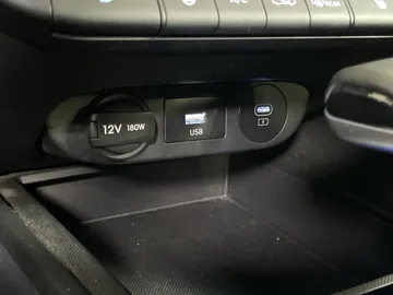 2026 Hyundai Elantra - image 25