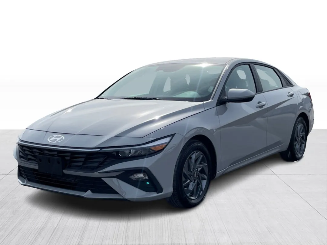 2024 Hyundai Elantra for sale - photo 3