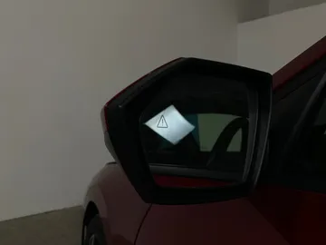 2024 Hyundai Elantra - image 20
