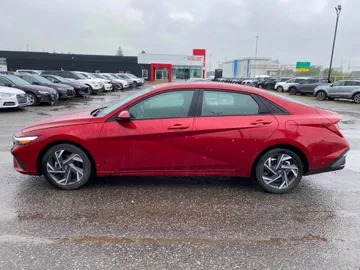 2024 Hyundai Elantra - image 6